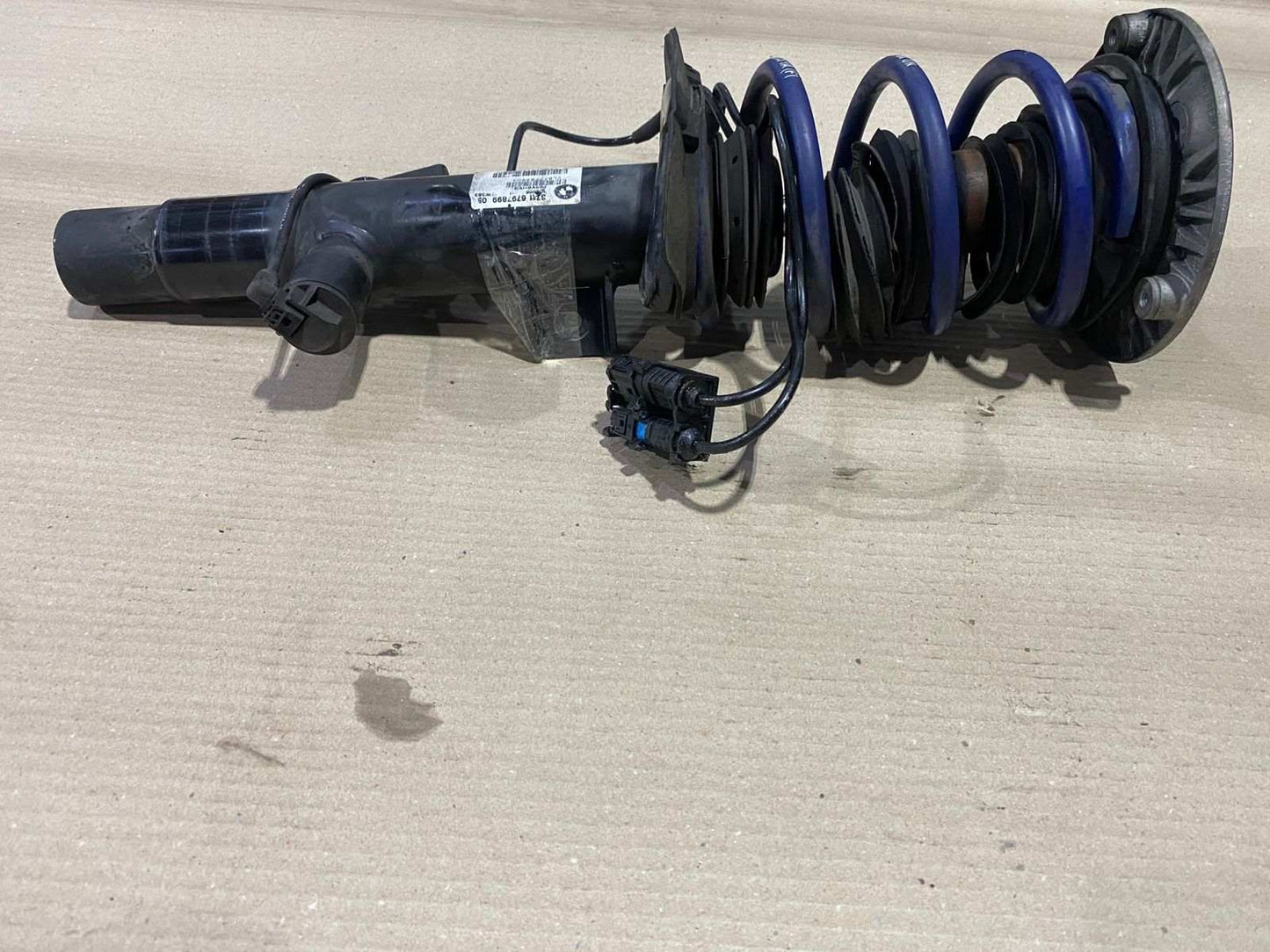 2014-2016 BMW M235i Shock Absorber With Vdc Front Left 6797899 F30, F31, F34 GT 