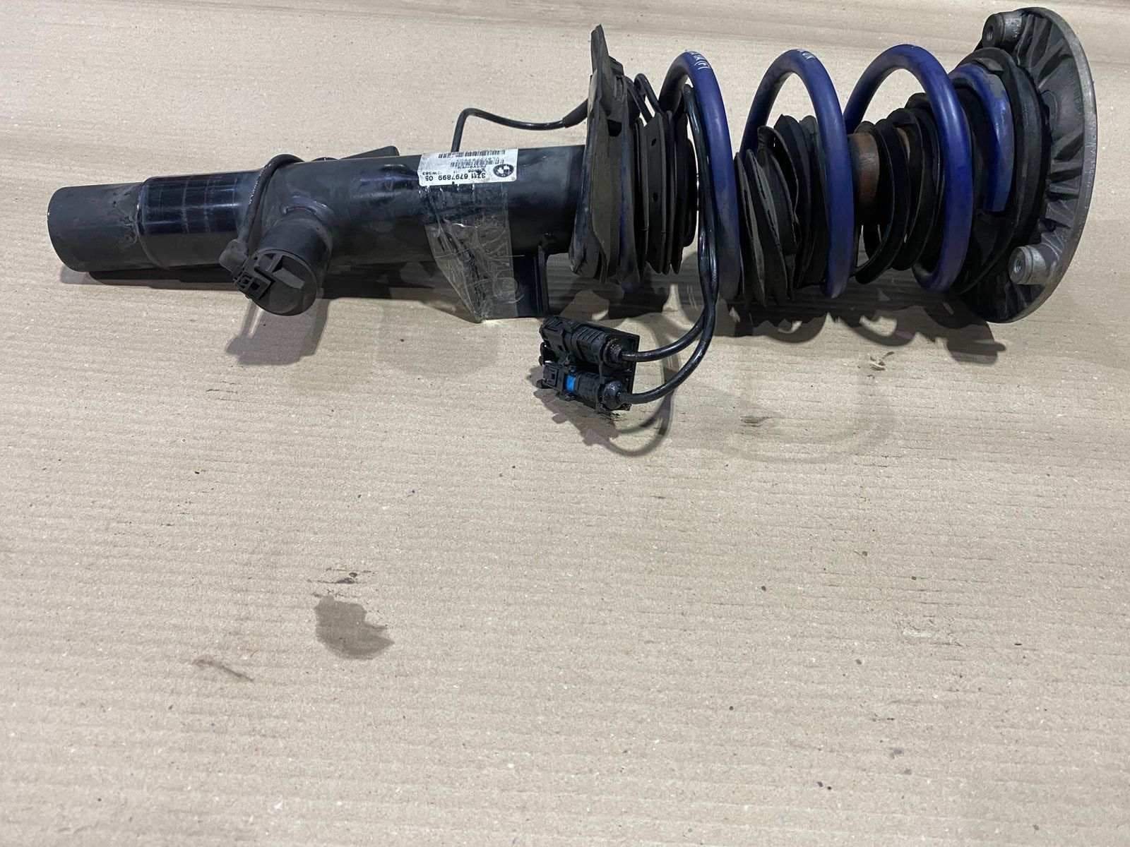 2014-2016 BMW M235i Shock Absorber With Vdc Front Left 6797899 F30, F31, F34 GT 