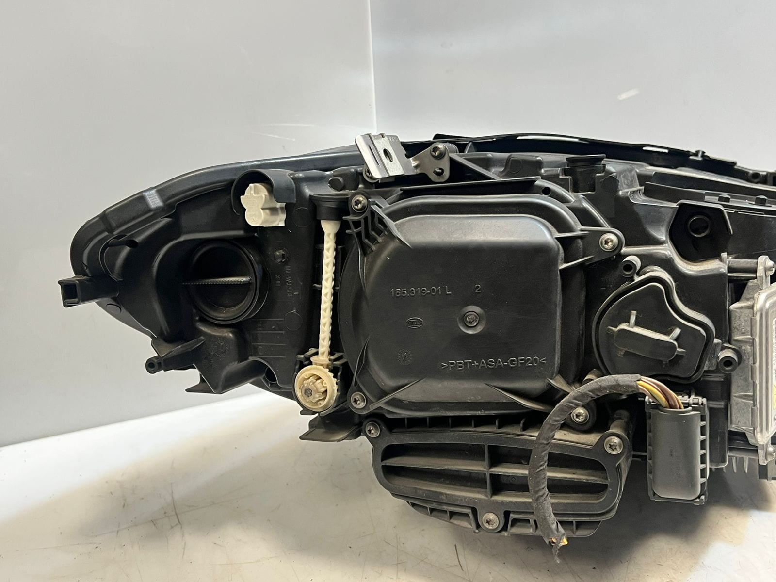 BMW 5 Series F10 F11 Xenon Adaptive Headlight FR ECE Bi Xenon 7317134 7317133