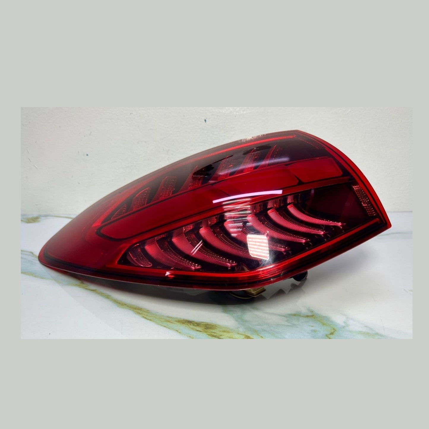 2021 Genuine Mercedes W206 C-Class ESTATE Rear Left Side Tail Light A206 9061501