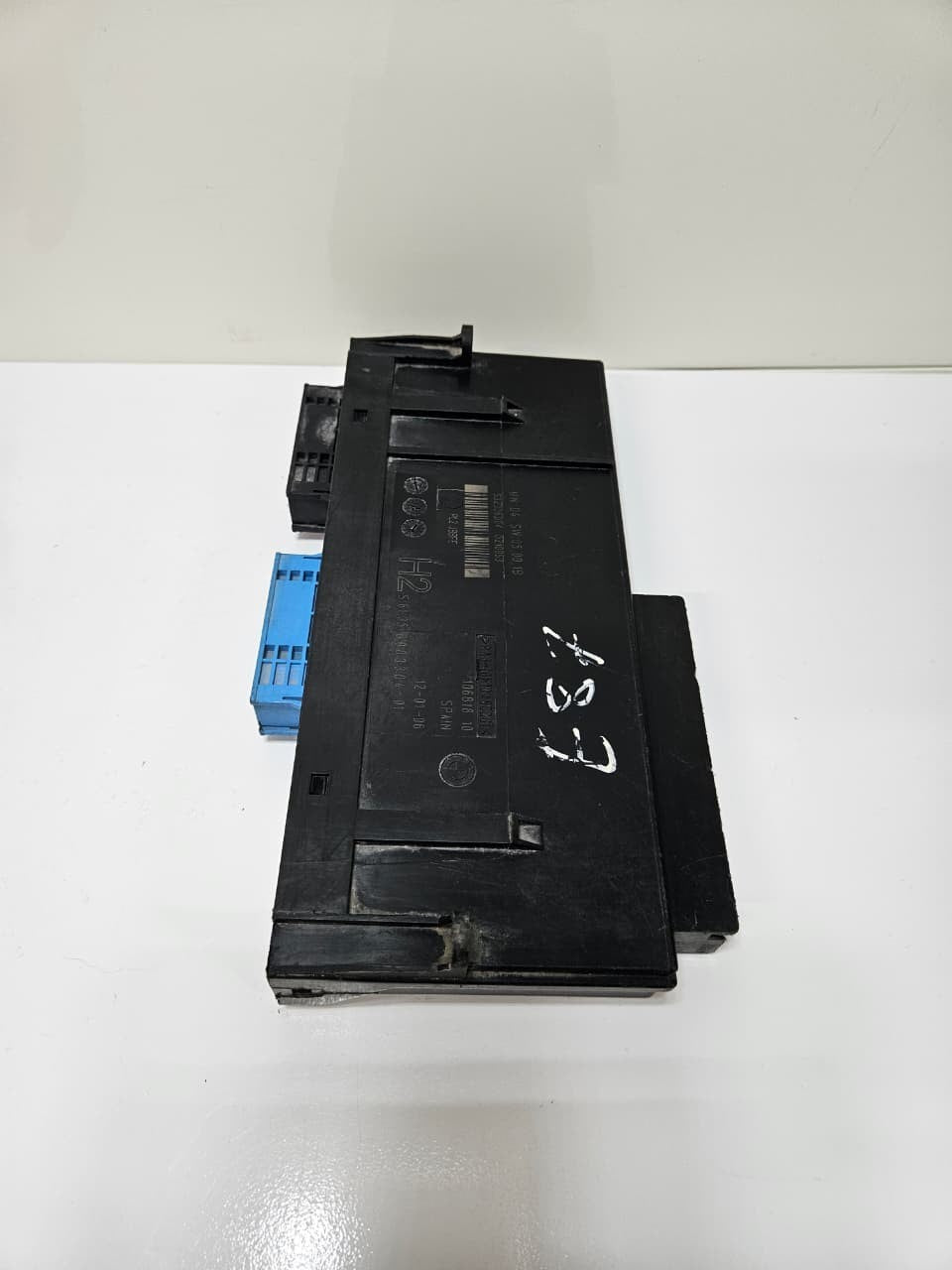 OEM BMW E87 1 SERIES BODY CONTROL MODULE 6983304