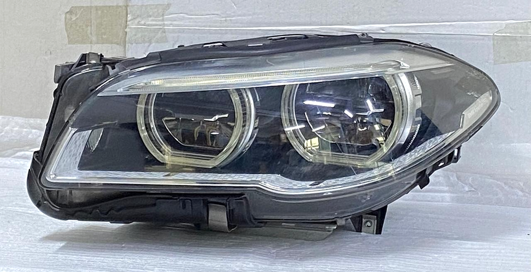 OEM BMW F10 F11 LEFT SIDE PASSENGER SIDE HEADLIGHT RHD ECE 7378521 NO MODULE