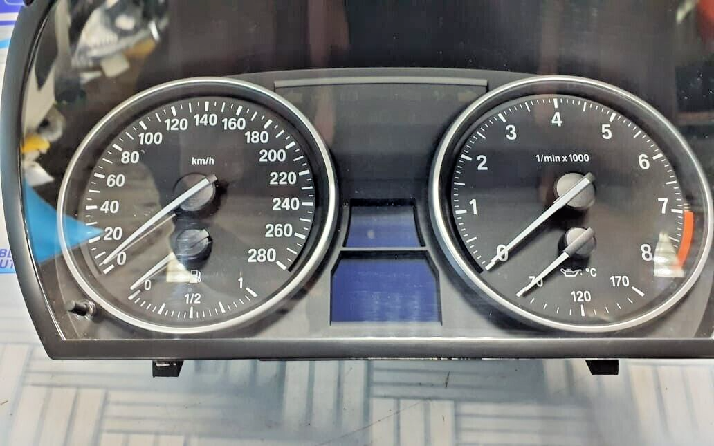 BMW  E82 E88 E90 E92 E93  SPEEDO KM CLUSTER 9166856 GASOLINE