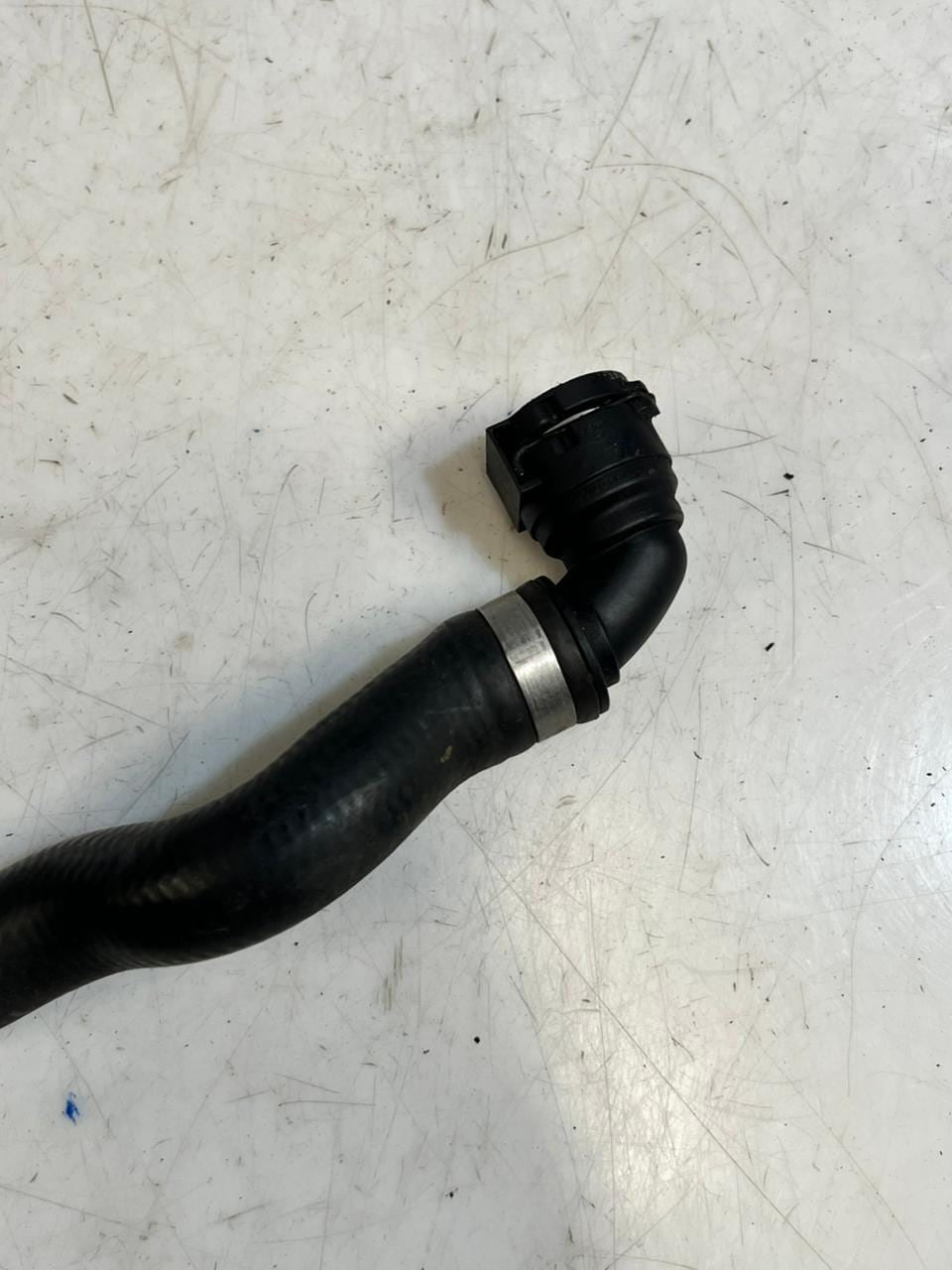 2020-2023 BMW M8 G14 G15 G16 G30 G31 G32 Gran Coupe Engine Coolant Hose 9308346