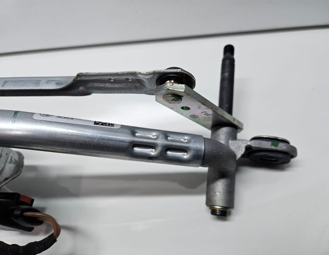  9478840-2015-2026 BMW X1 U11 RHD Windshield Wiper Motor and Linkage OEM