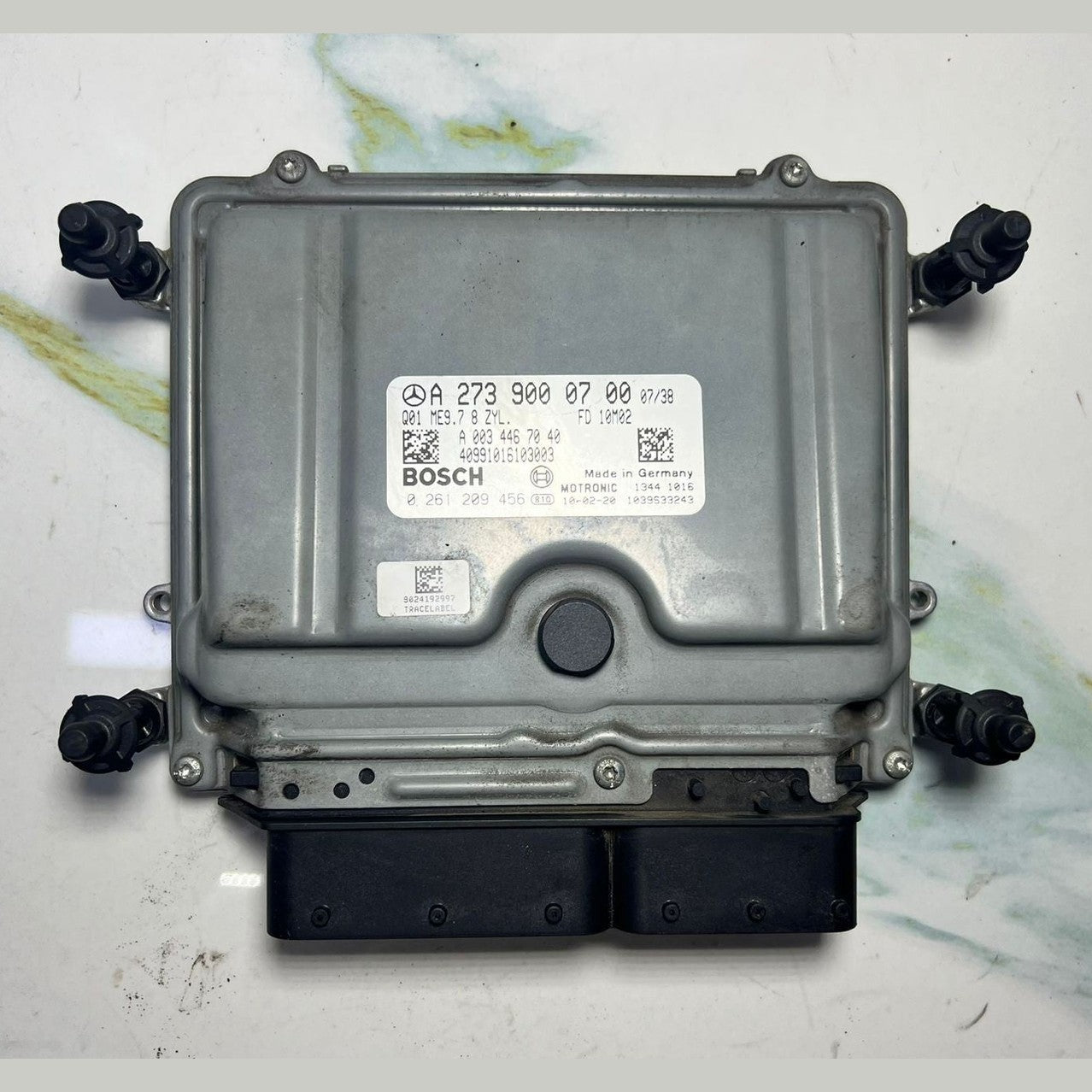 2007-2011 Mercedes-Benz S550 Engine Control Module A2739000700 W221 S550 E550