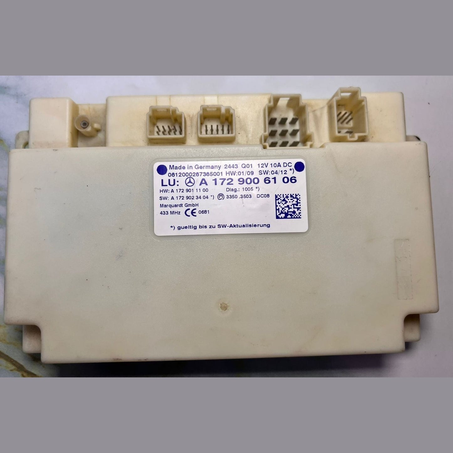 2013-2014 Mercedes-Benz C350 Keyless Go Ignition Control Module A 172 9006106 C-