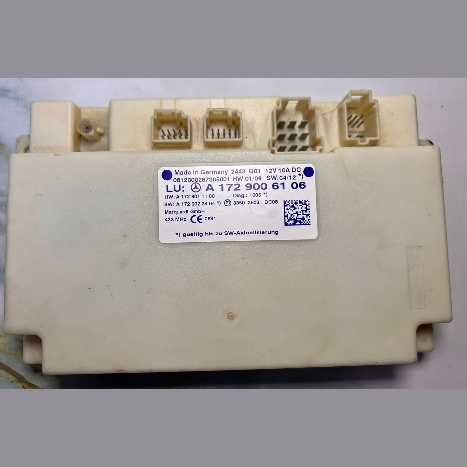 2013-2014 Mercedes-Benz C350 Keyless Go Ignition Control Module A 172 9006106 C-