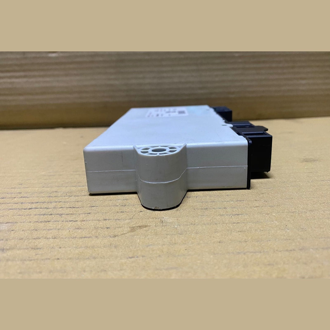 BMW Cas4 Control Module 9226957 F01 and 5 Series Gran Turismo F07 models