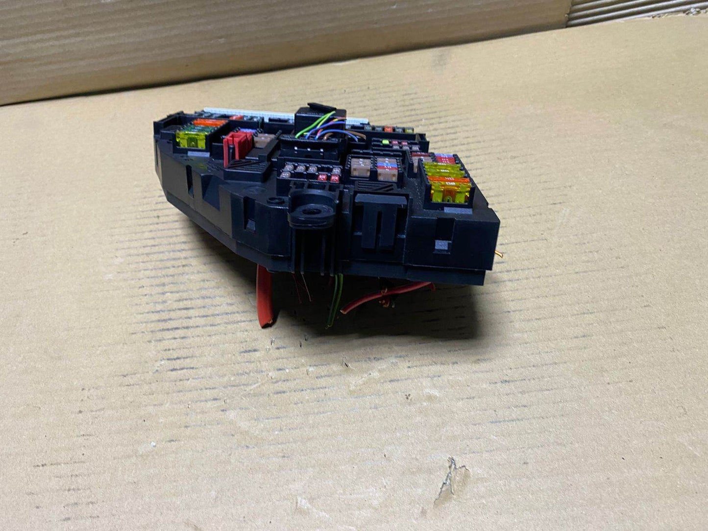 2013 BMW 750i Rear Power Distribution Fuse Box 9264924 F02