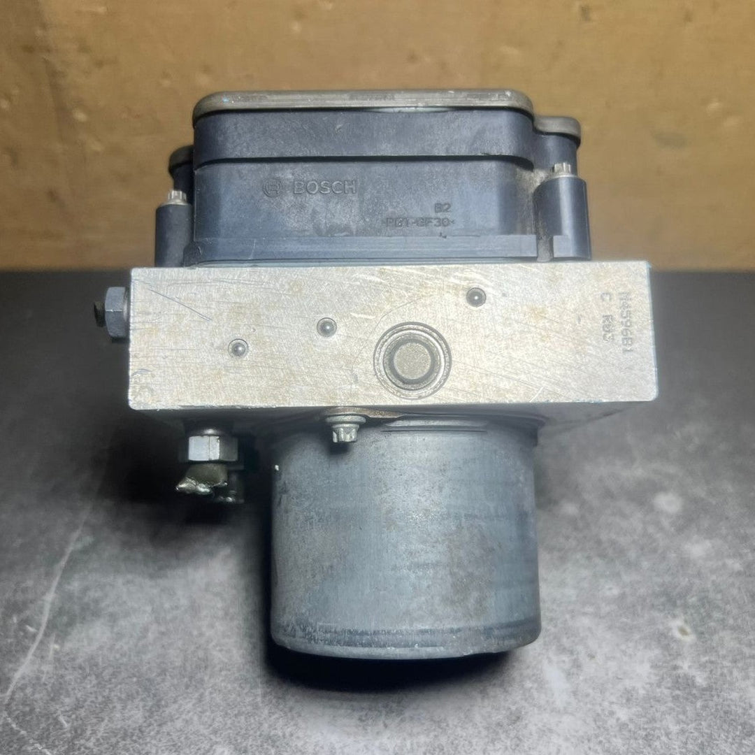 13-16 Mercedes W212 E-Class ABS Anti Lock Brake Pump Module A212 4311948 OEM