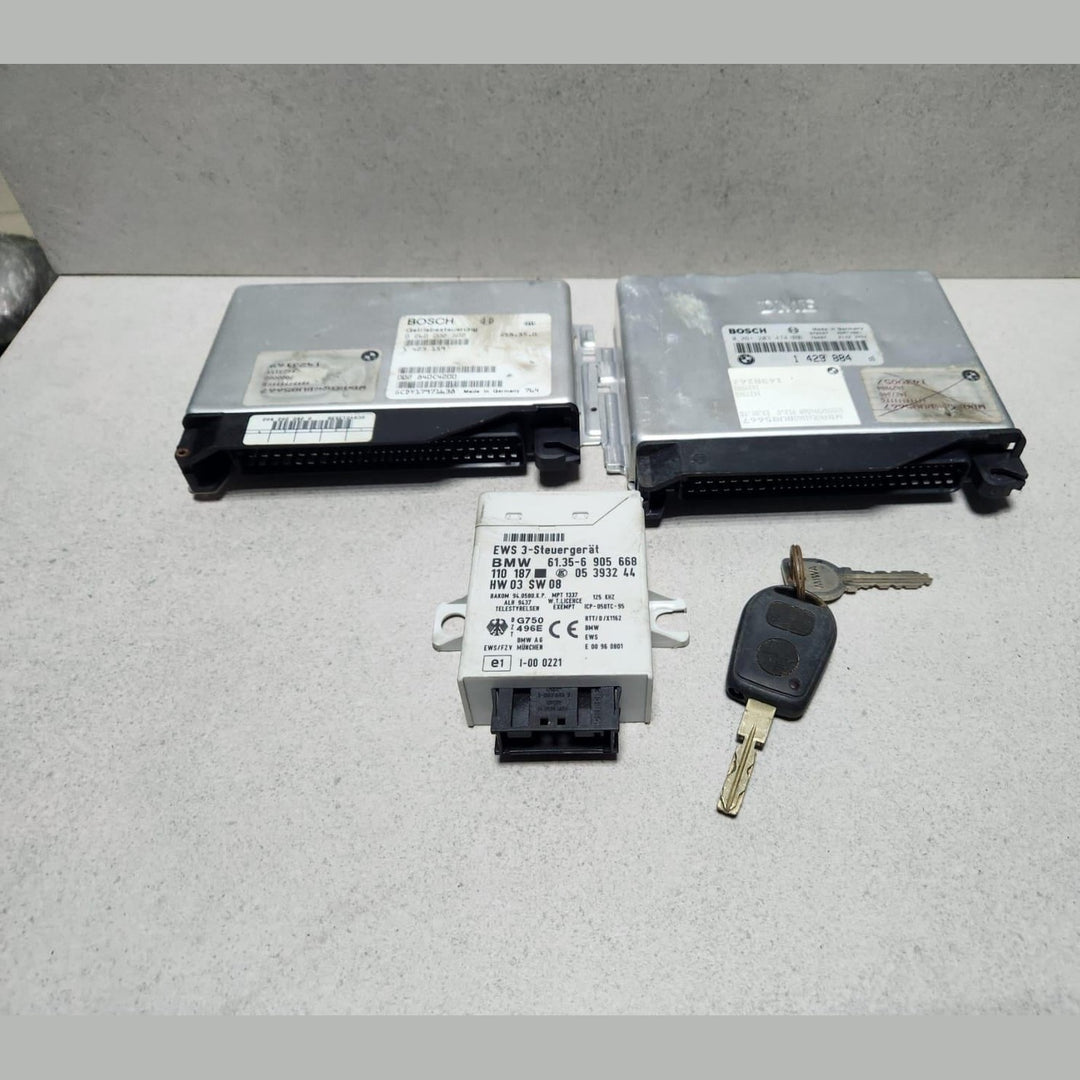 1997 BMW 540i Engine Control Unit 1429884 E39 V8 SINGLE VANUS ECU SET 
