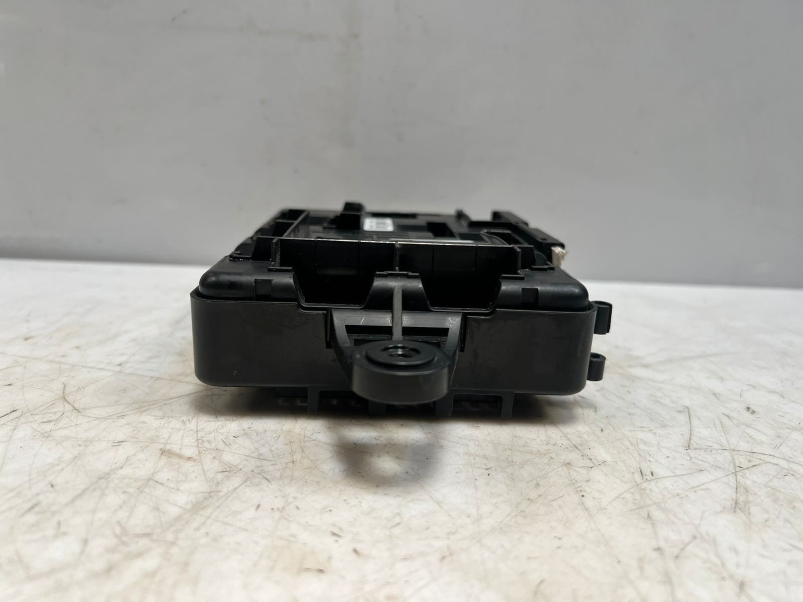 2014-2016 BMW 1 Series F20 and 2 Series F22 F23 428i Rear Fuse Box 9337880 OEM
