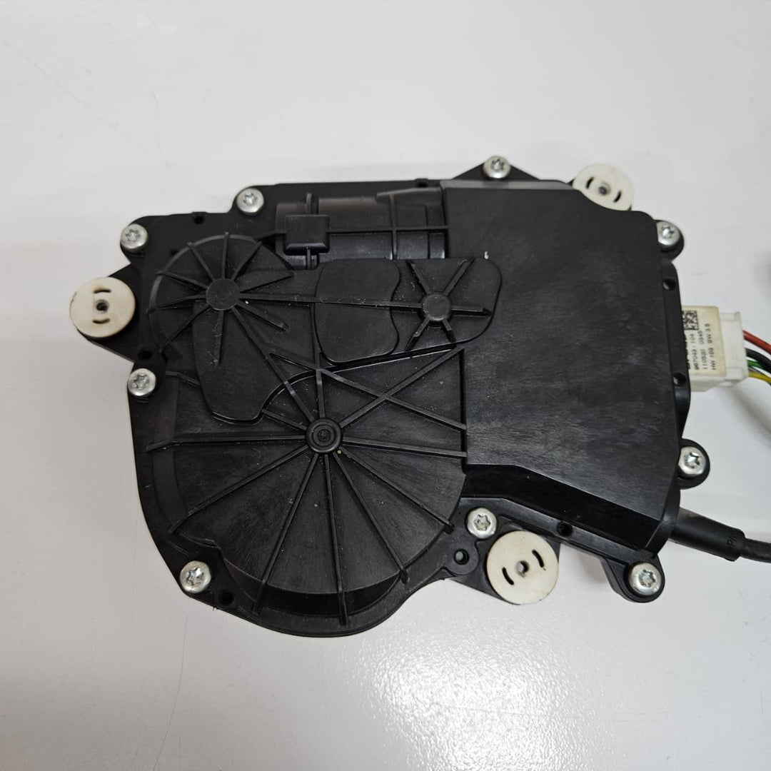 2009-2015 BMW 740i, 750i, 760i Trunk Lid Lock Actuator Motor 7191213