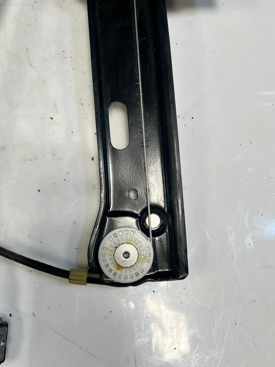 2013-2018 BMW 650i GT F07 6' F06 Rear Right Door Window Regulator 7275400 OEM