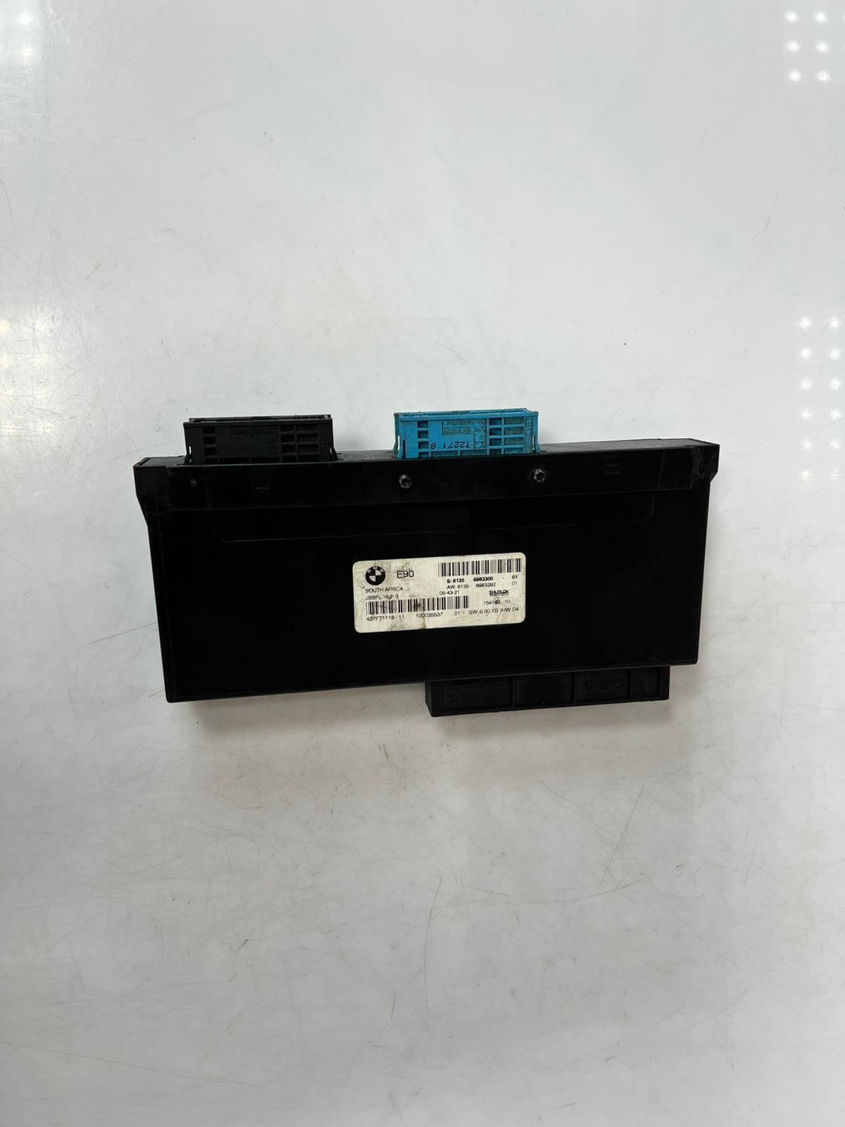 BMW E90 3 Series Electronic Junction Box JBE Body Control Module BCM 6983300 OEM