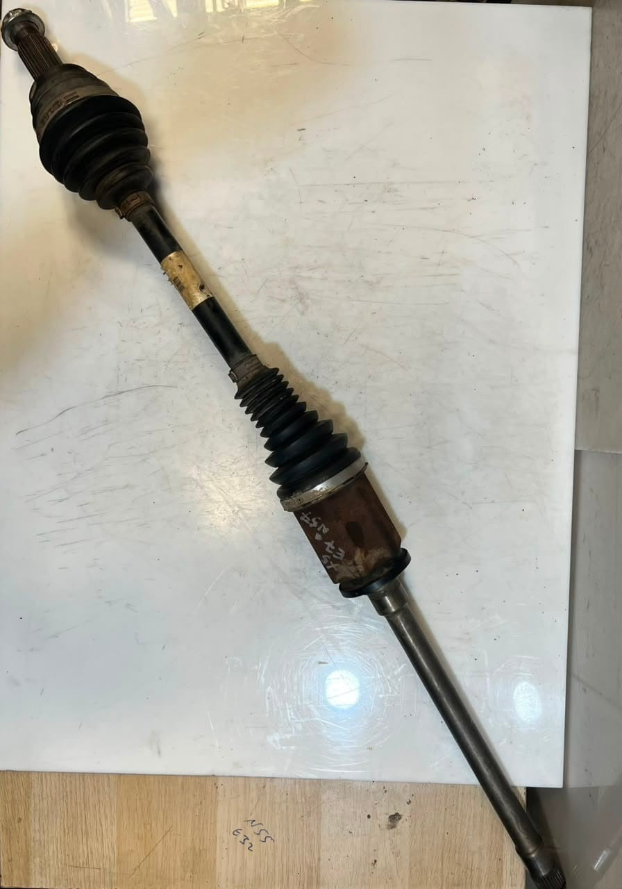 2012-2019 BMW X5 F15 E70 X6 F16 E71 Front Right Driveshaft AXLE 7622914 OEM
