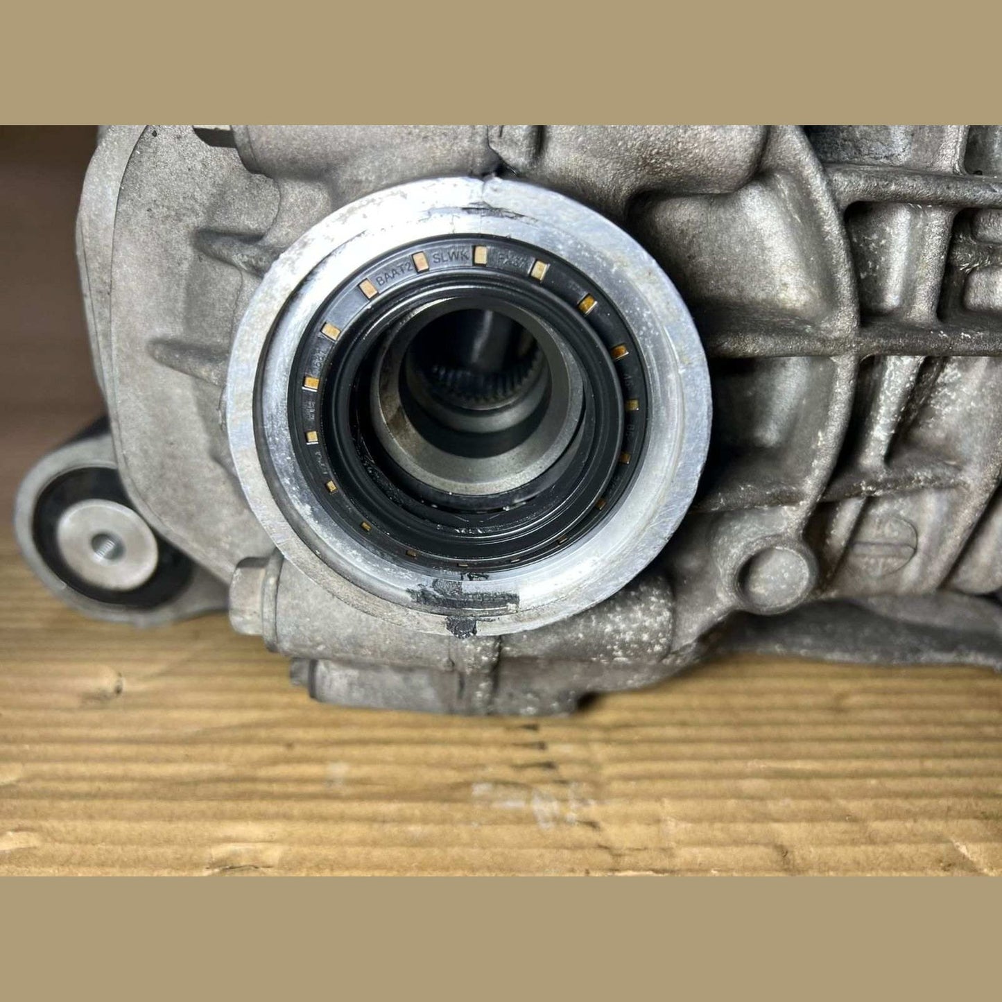 2004-2011 Mercedes-Benz ML350 Front Differential A1643302102/ Ratio 3.45