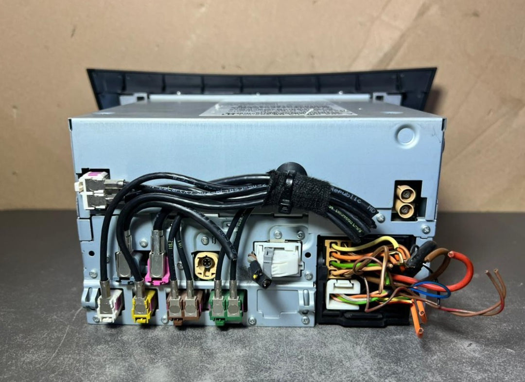 Mercedes W204 Navigation Command Radio Audio Head Unit CD Player A204 9006308