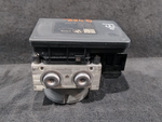 Load image into Gallery viewer, BMW 4 COUPE  F32 180kw  ABS ANTI -LOCK BREACKING SYSTEM  MODULE PUMP - 6866210
