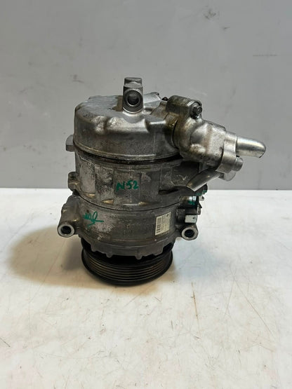 BMW 525i E60 E61 E63 E64 E65 E66 3.0L Air Conditioning Compressor 6956715 OEM