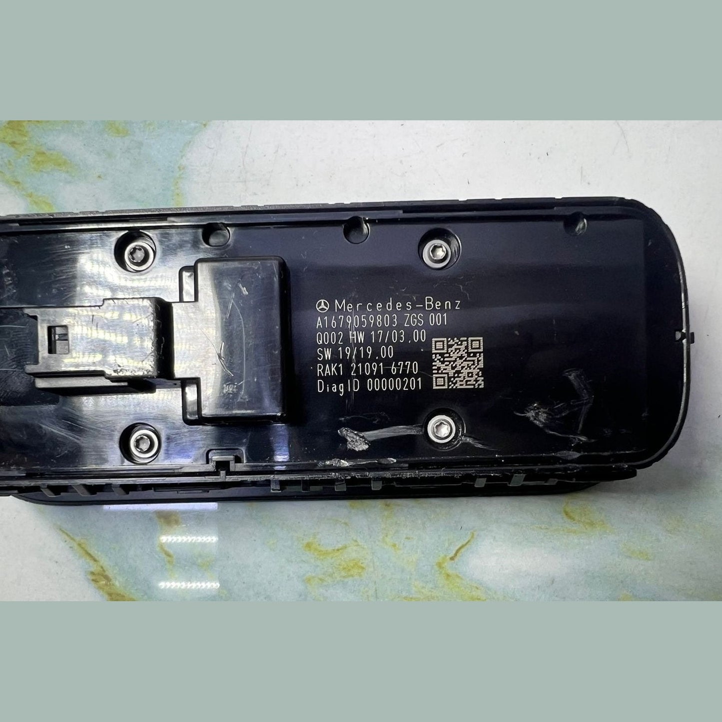 19-21 Mercedes A220 Front Power Window Switch A1679059803 CLA, G-Class, GLB GLA