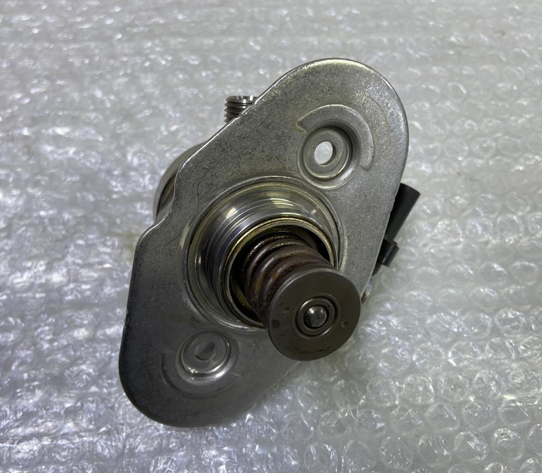 OEM BMW B38 B58 B46 F20 F22 F30 F31 F32 G30 High Pressure Fuel Pump 7642466