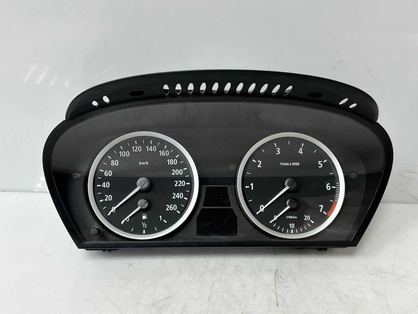 2005 BMW 525i 5 Series E60 E61 520I SPEEDOMETER Instrument Cluster 6958592 OEM