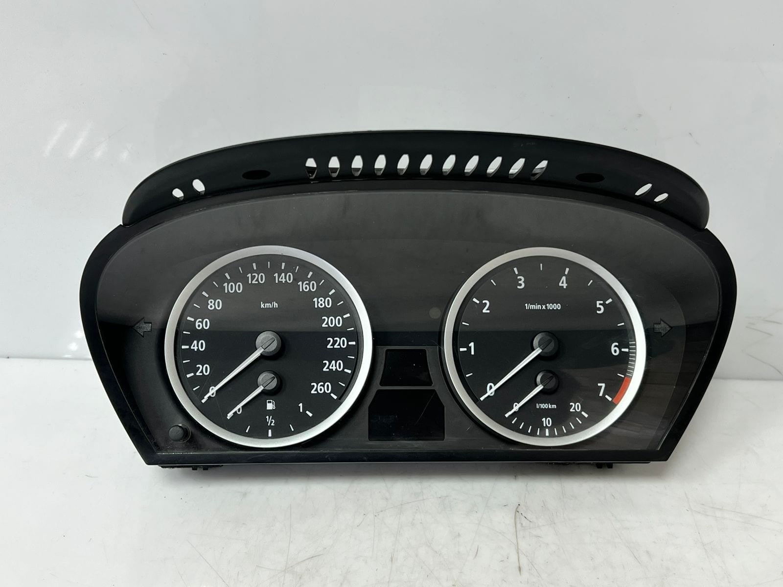 2005 BMW 525i 5 Series E60 E61 520I SPEEDOMETER Instrument Cluster 6958592 OEM