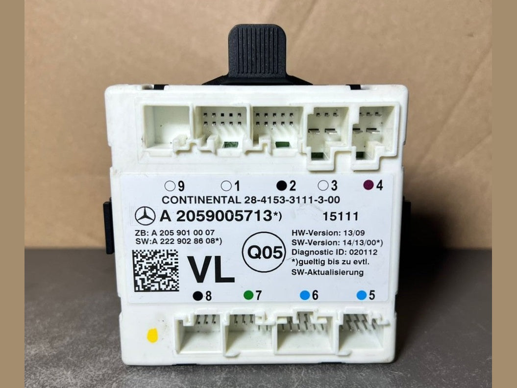 Mercedes-Benz W205 C-Class Front Left Side Door Control Module A205 9005713 OEM