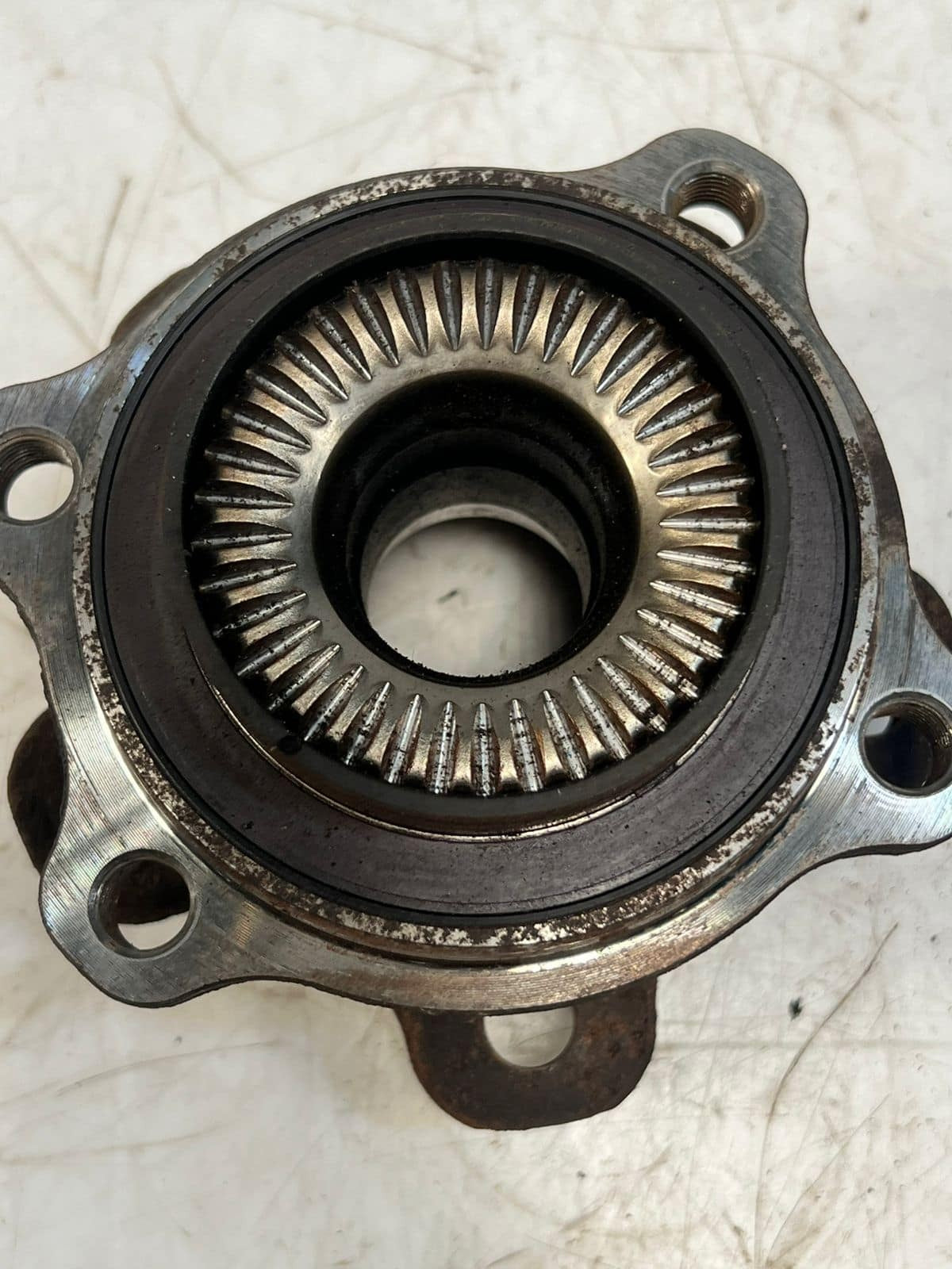2017-2024 BMW X3 X4 G20 G21 G30 G31 Rear Wheel Bearing Hub 6869788 OEM