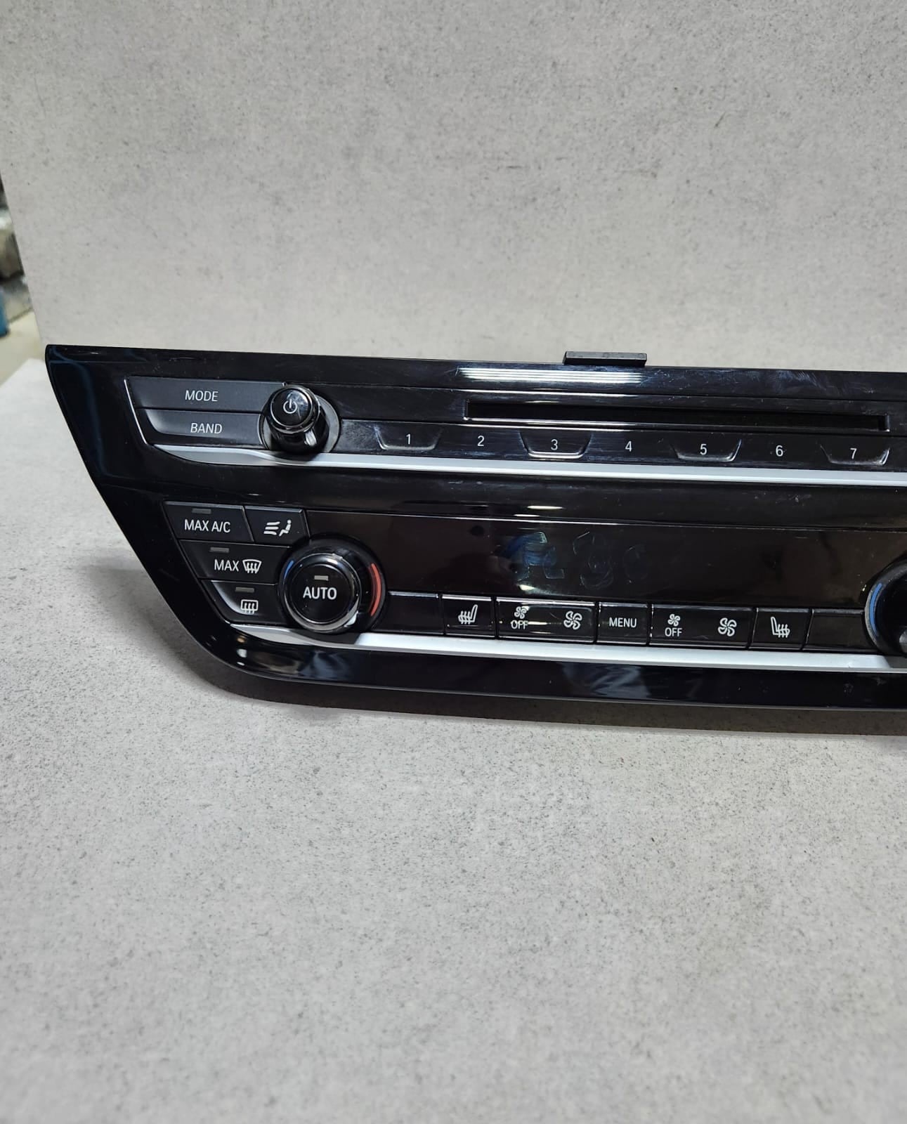 2017-2020 BMW 530i Climate Control Switch 6834441 5 Series G30 G31