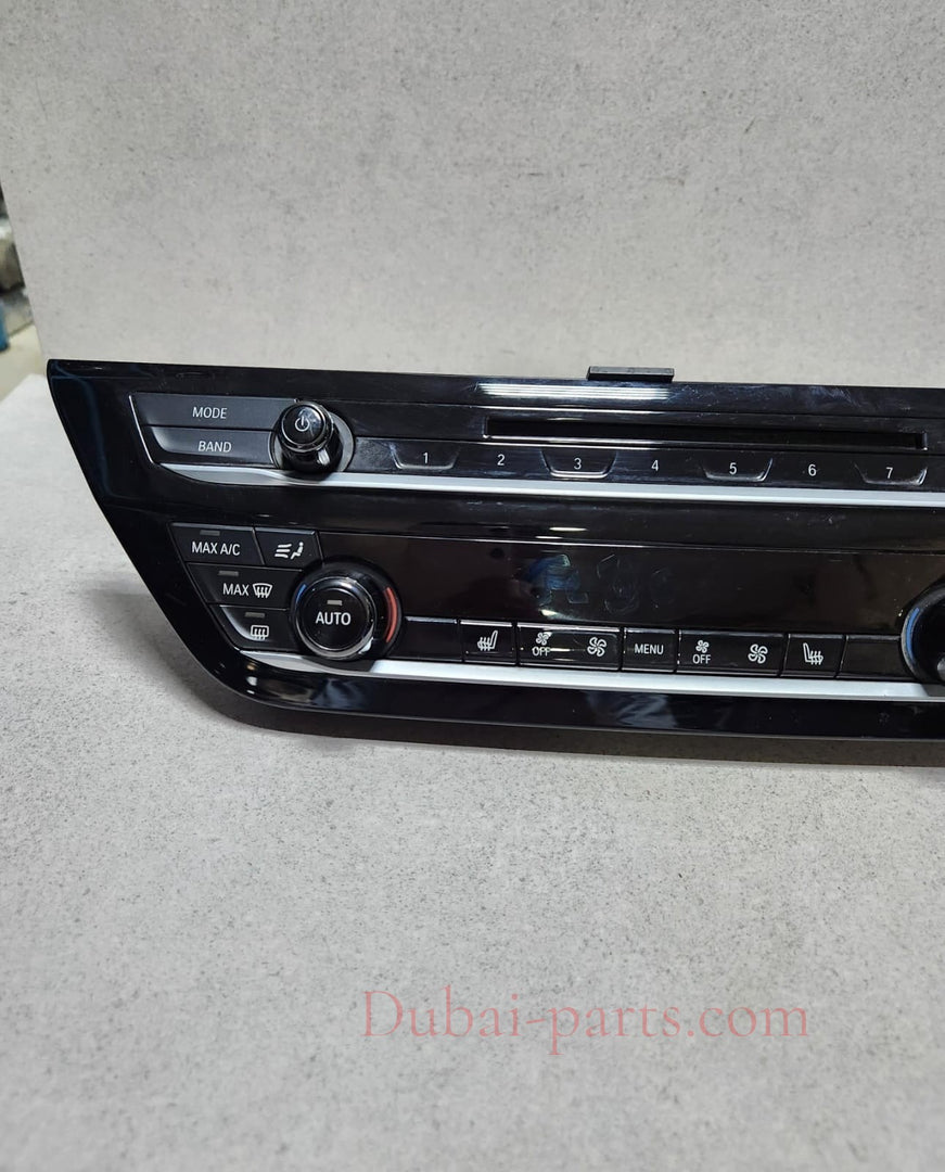 2017-2020 BMW 530i Climate Control Switch 6834441 5 Series G30 G31