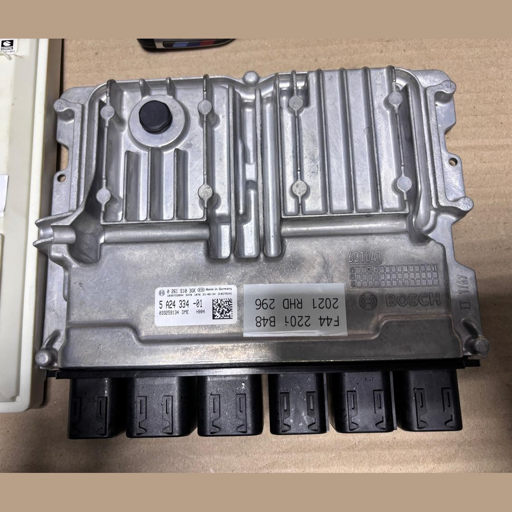 BMW F44 220i B48 2021 RHD ENGINE CONTROL UNIT COMPLETE SET + KEY - 5A24334