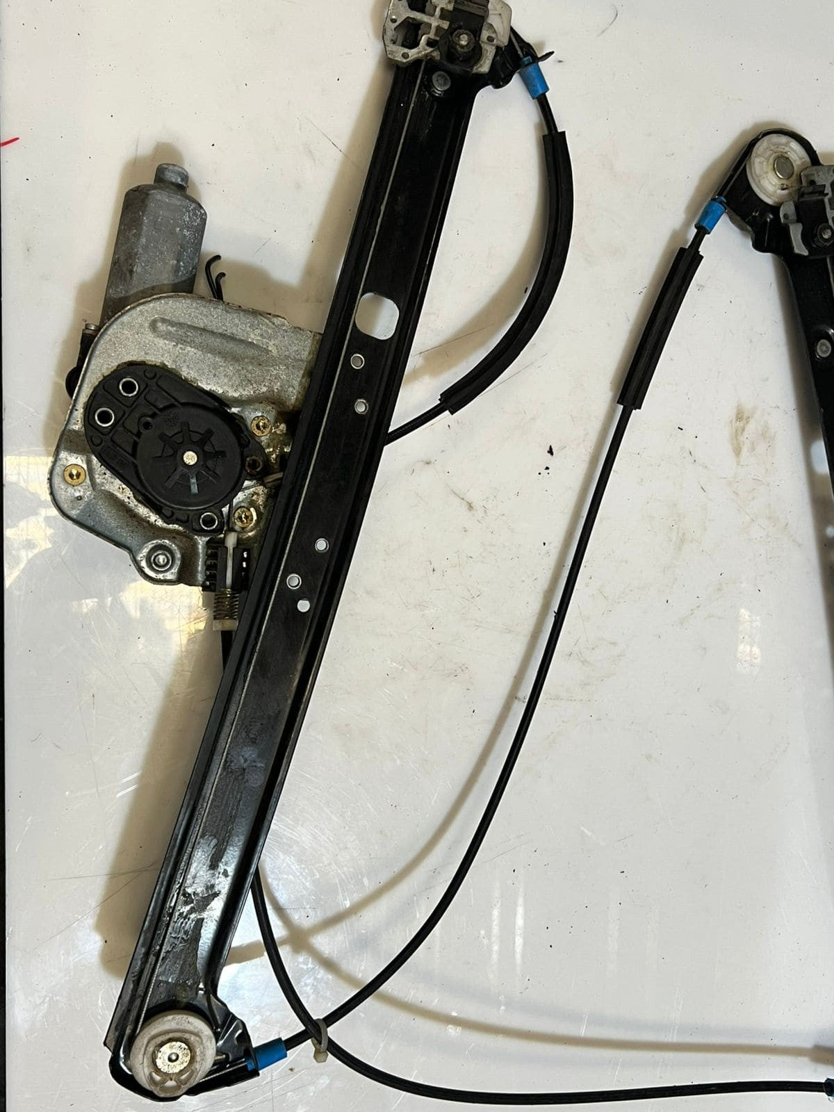2000-2006 BMW X5 E53 Front Right Window Regulator With Motor 8254912 OEM