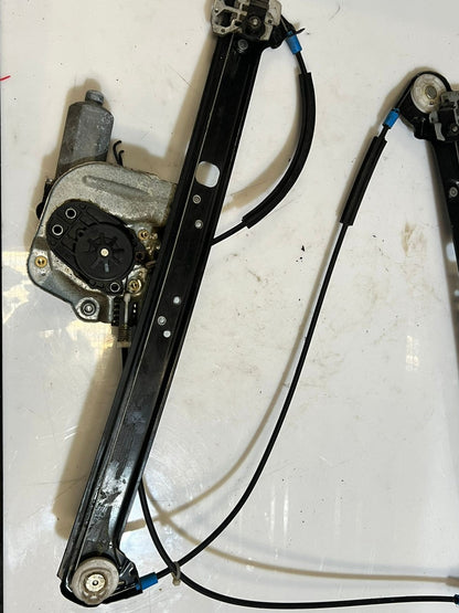 2000-2006 BMW X5 E53 Front Right Window Regulator With Motor 8254912 OEM
