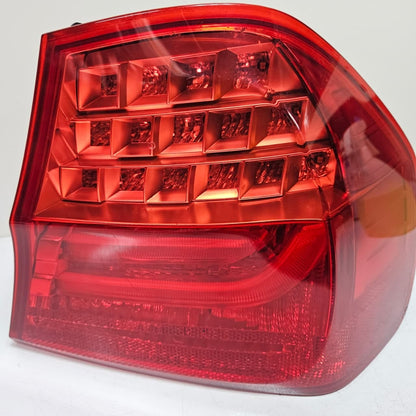 OEM BMW 3 Series E90 E91 Rear Right Taillight LED 4871732