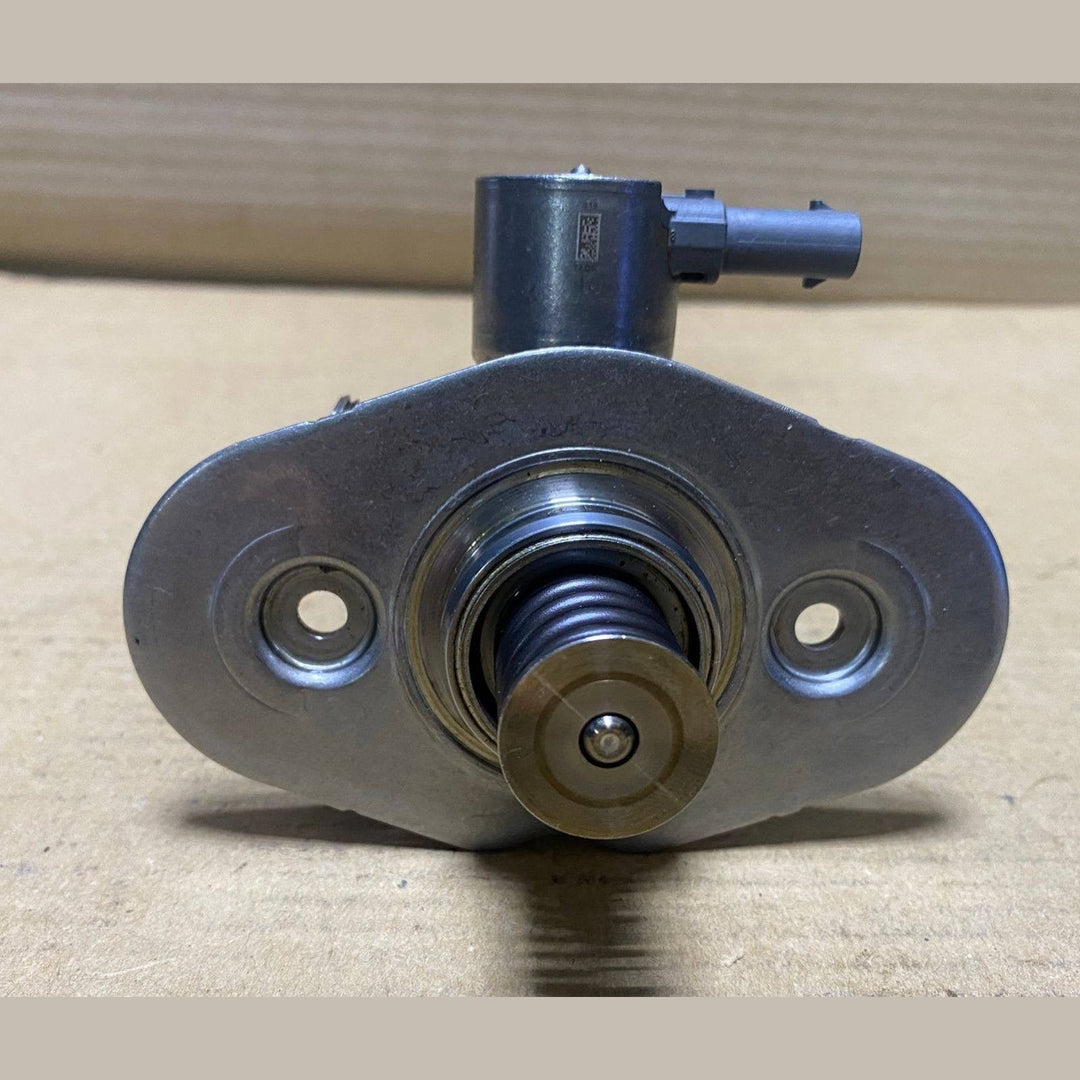 2016 BMW 320i xDrive High Pressure Fuel Pump 8604229 BMW 1 Series F20 F21 and 3 