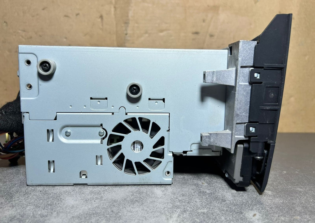 2012–2014 Mercedes-Benz W212 E-Class Head Unit CD Player A212 9005725 OEM