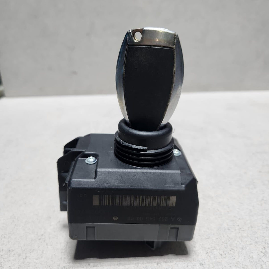 2010-2013 Mercedes-Benz E350 Ignition Switch Module A2075450308