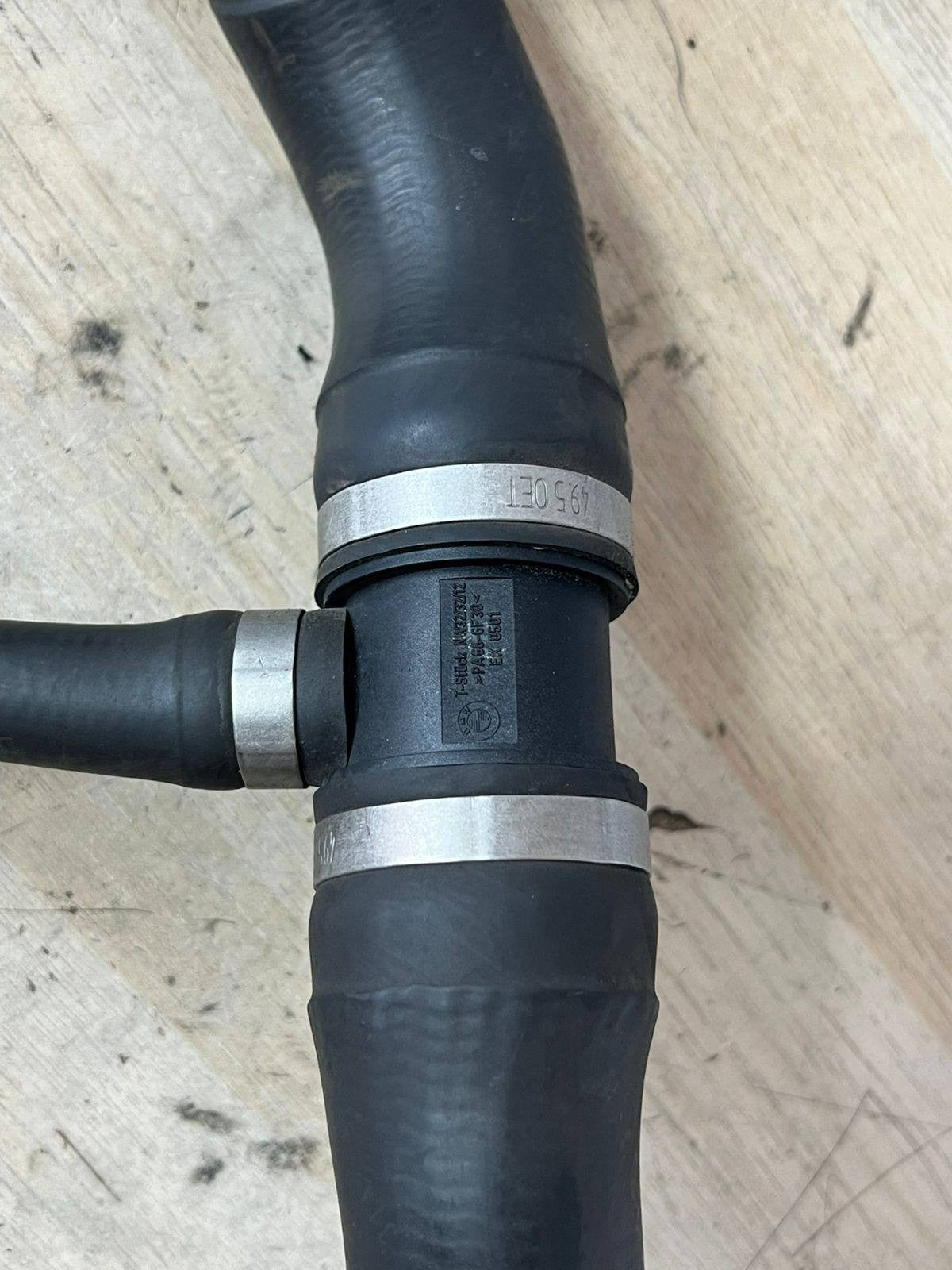 Coolant Hose BMW F20 F21 F30 F31 LCI Cooling Radiator Line 8602025