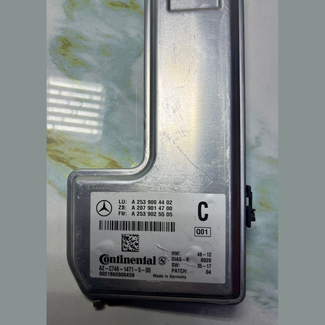 Mercedes-Benz Multifunction Camera Control Unit A2539004402 CL W217 W253