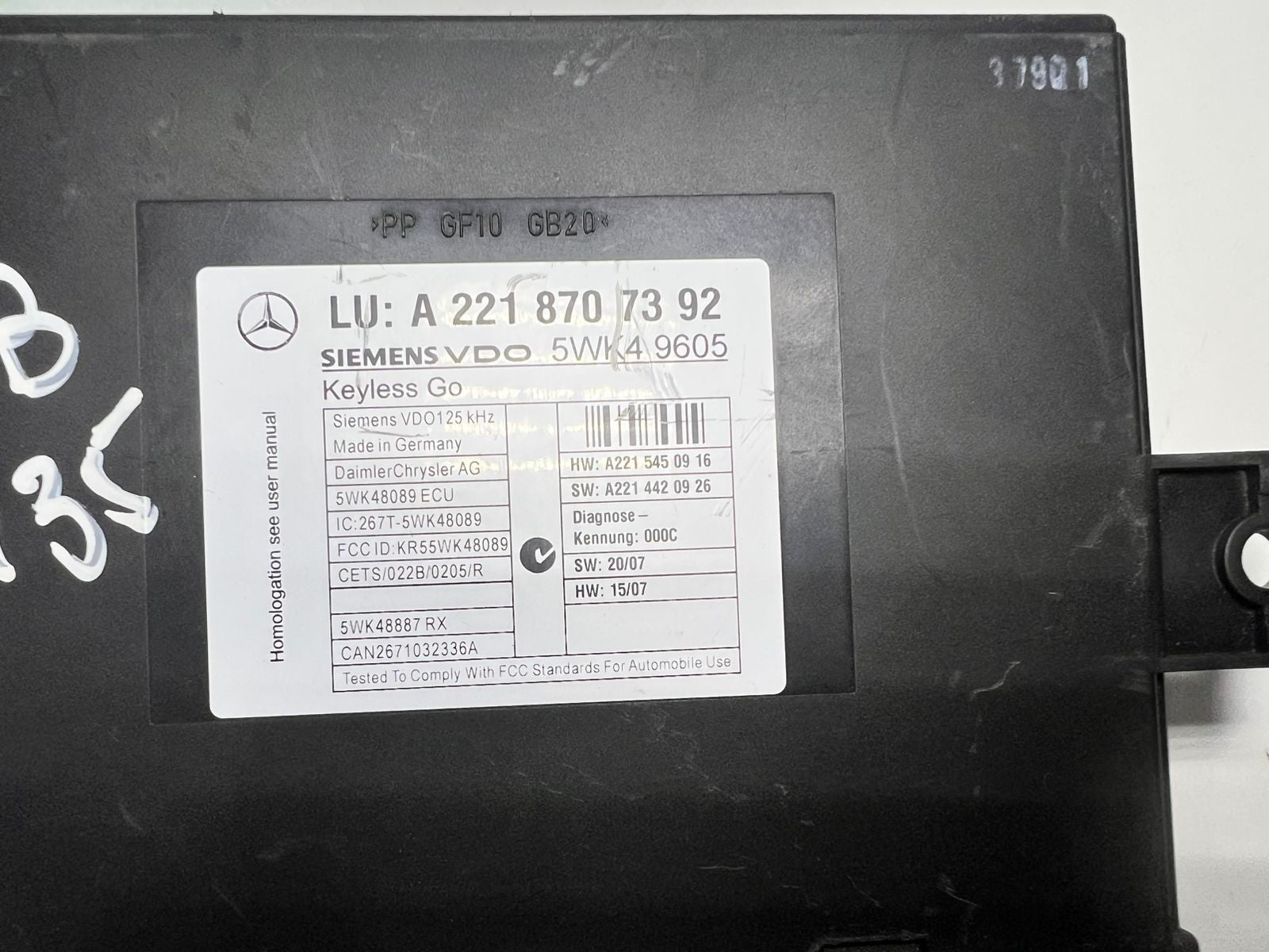 2007-2010 Mercedes-Benz W221 S-Class W216 Keyless Go Control Module A221 8707392