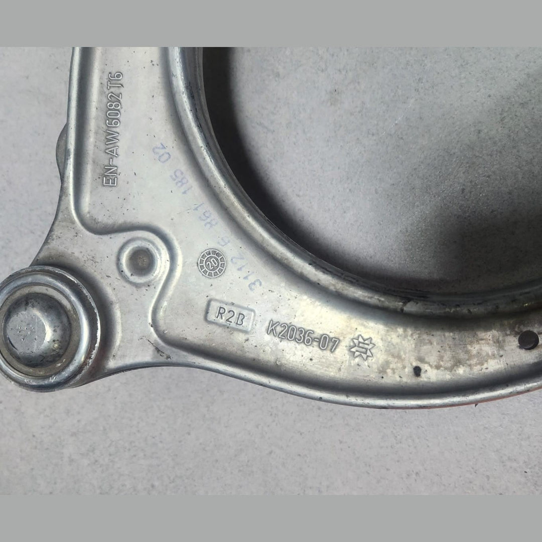 2018 BMW 540i Front Upper Control Arm 686118502 5 Series G30 G31