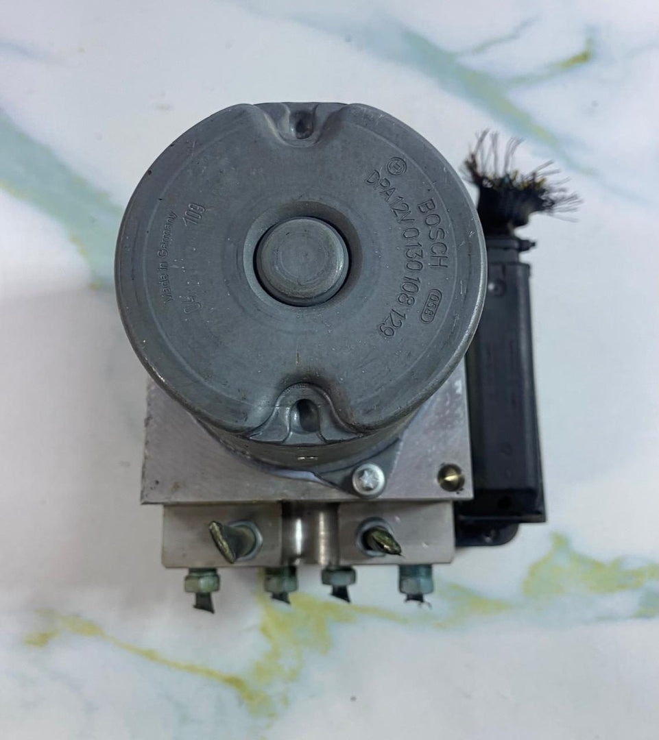 BMW ABS pump module for 5 Series F10 F11 and 6 Series F12 F13  DSC F1x 6852808