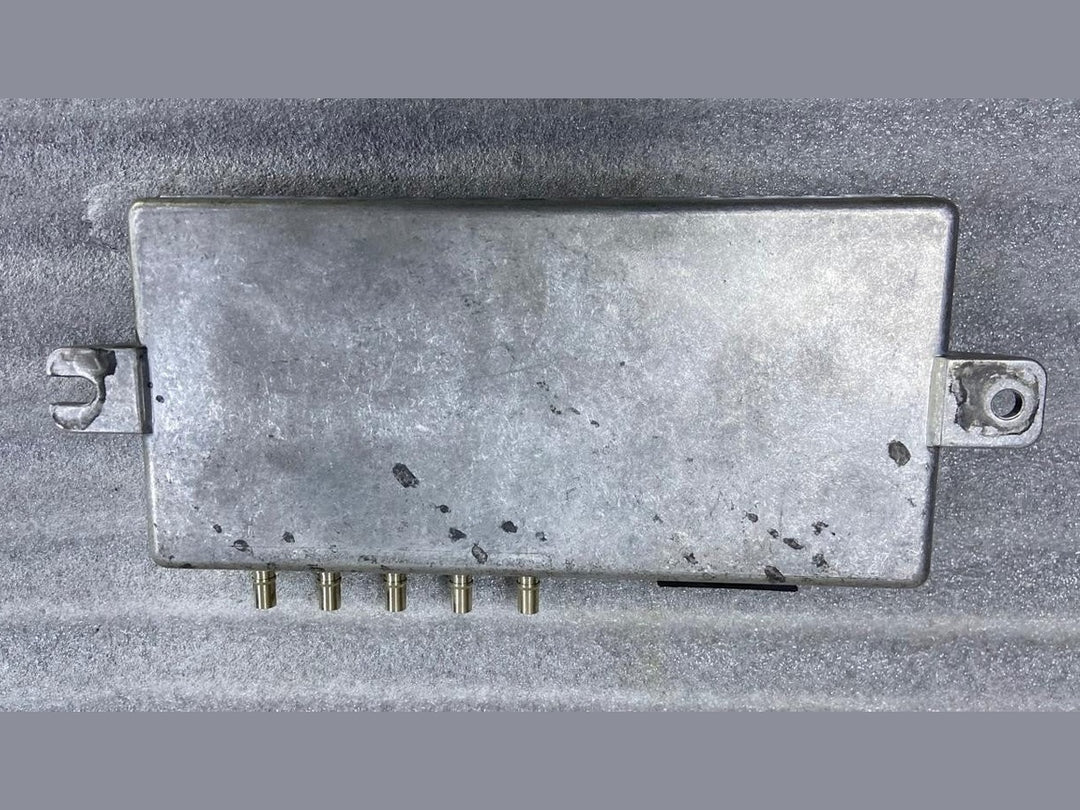 OEM BMW F10 M6 F13 COUPE REAR VIEW CAMERA CONTROL MODULE 908477B