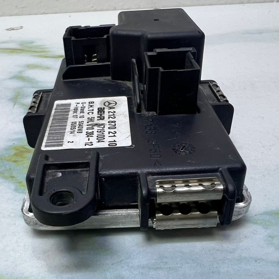 2012-2015 Mercedes-Benz C250 Blower Motor Regulator A2128702110 C350, C300,
