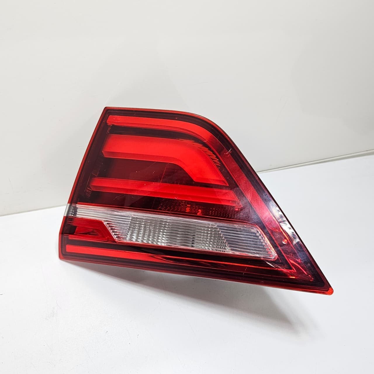 2015-2018 BMW X3 and X4 F26 Right Tailgate Tail Light 7331284