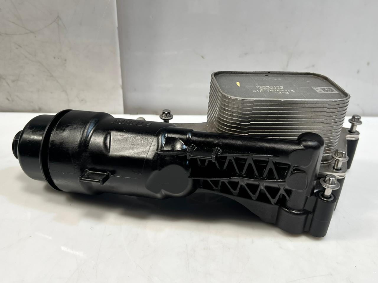 2017-2024 Mini Cooper F60 F56 1.5 12V 136HP Countryman Engine Oil Cooler 8585236