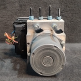 BMW F15 F16 X5 ANTI - LOCK BREAKING SYSTEM ABS DXC9 ACC -6884733 -6884734